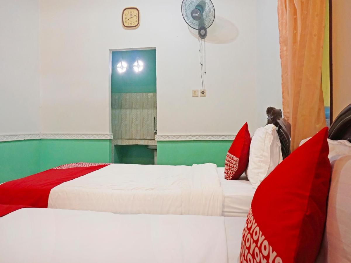 Oyo 90369 An Nur Family Homestay Syariah Cigombong Екстер'єр фото